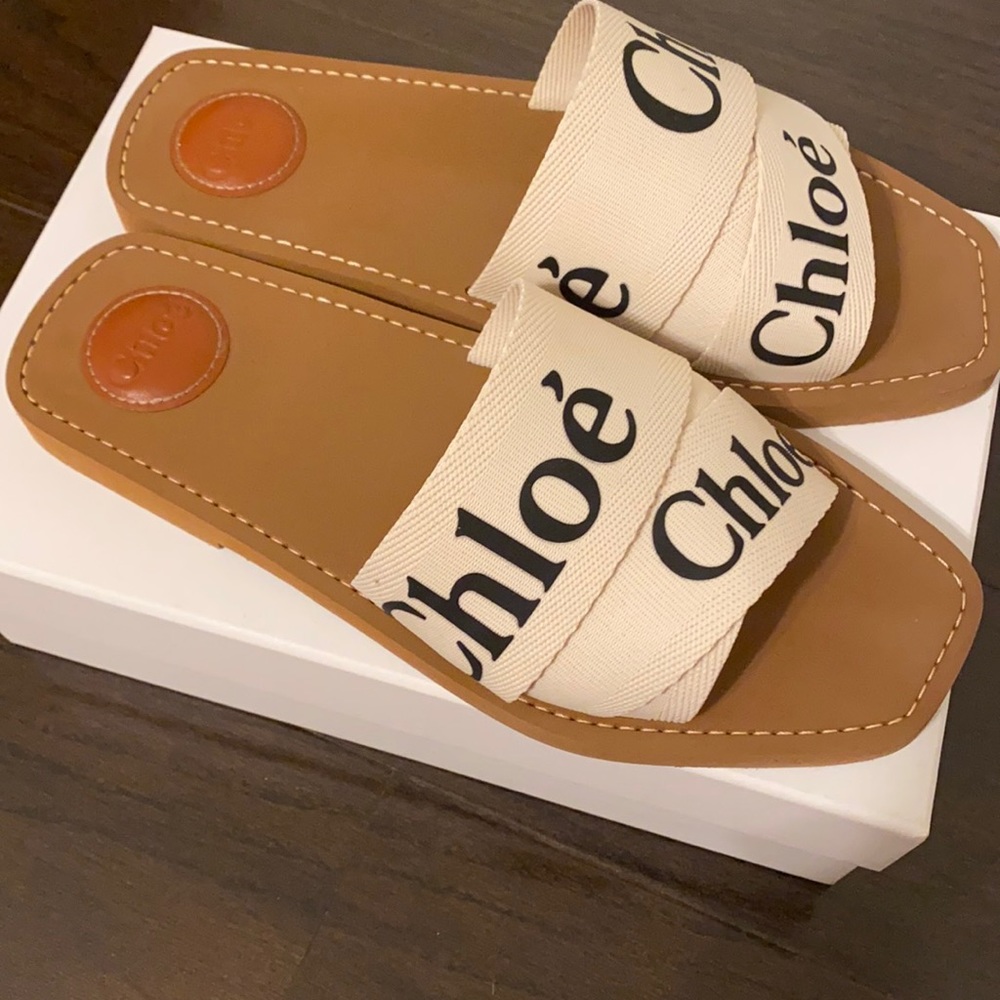 Chloe Woody Logo Slide Sandals White size 41 (11)